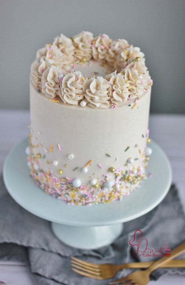 White Cake for Weddings, Special Events, and Anniversaries